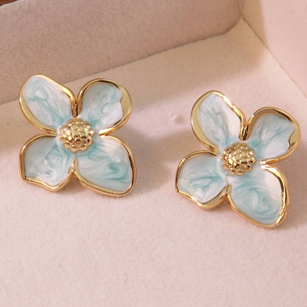 5 paires de boucles d’oreilles fleurs