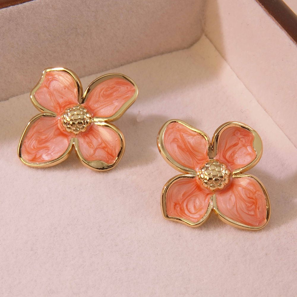 5 paires de boucles d’oreilles fleurs