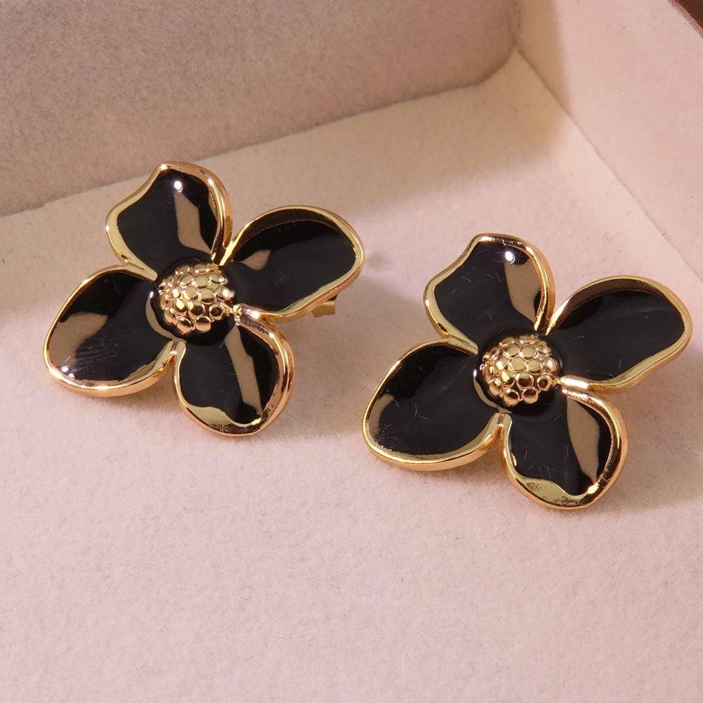 5 paires de boucles d’oreilles fleurs
