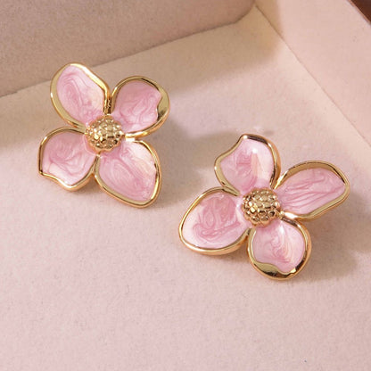 5 paires de boucles d’oreilles fleurs